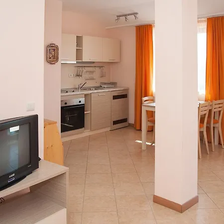 Apartment Royal Sun Millennium